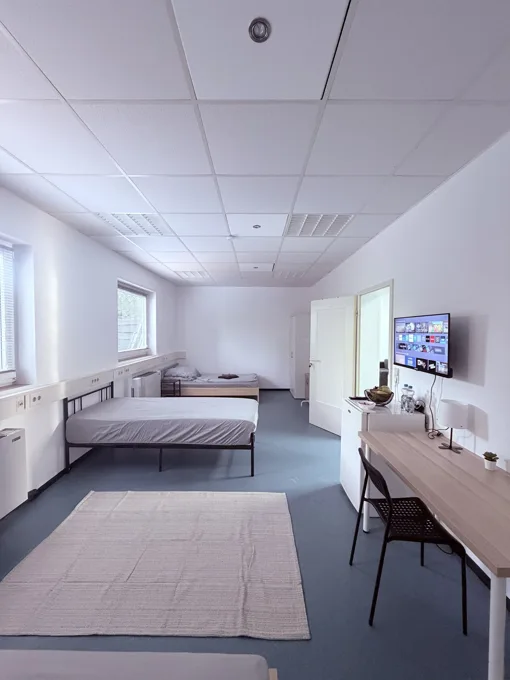 Blick in ein Zweibettzimmer